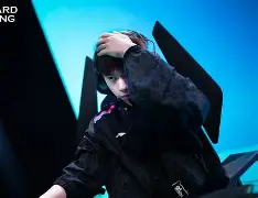  TheShy巅峰对决，姆巴佩与30激战C9分钟，爆冷胜负难料！